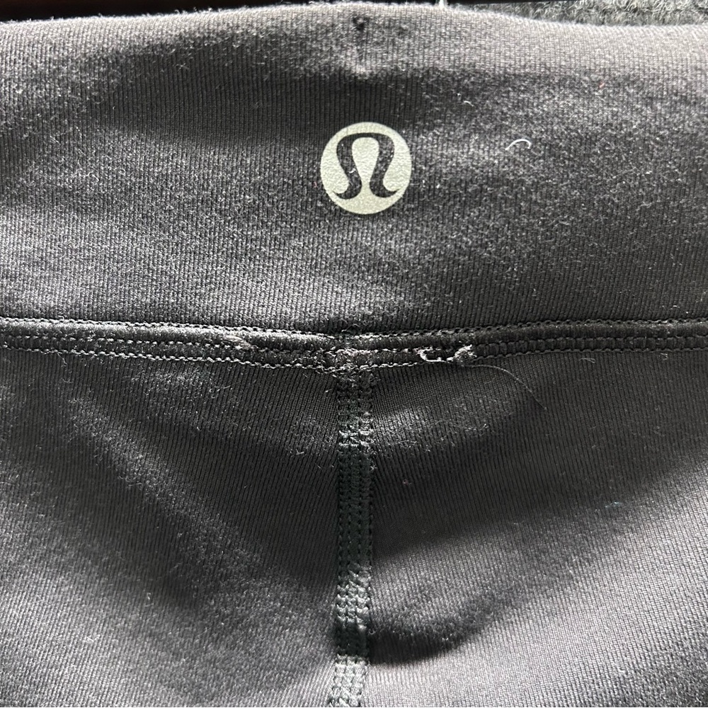 Lululemon Athletica Activewear Set Teal & Black Size 4 top Size 6 leggings - Picture 10 of 15